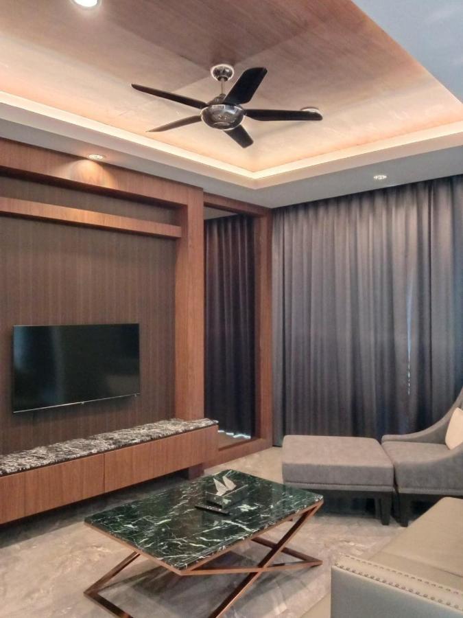 2 Bed Luxury Pool Villa Sleeps 6 Пхукет Екстер'єр фото