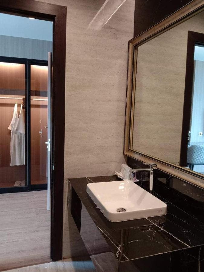 2 Bed Luxury Pool Villa Sleeps 6 Пхукет Екстер'єр фото